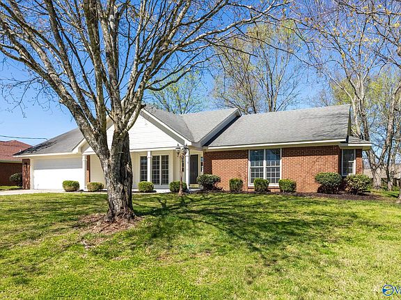 4th image of 205 Perennial Way