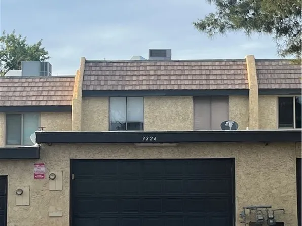 3226 Weber Ct, Las Vegas, NV 89121