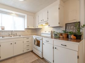 Olive Park Avenue Apartments