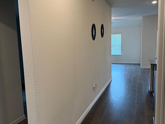 4th image of 1412 Chestnut Cove Dr