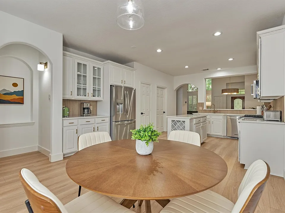27 Medley Ln