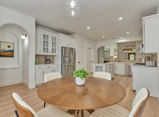 27 Medley Ln, Spring, TX 77382