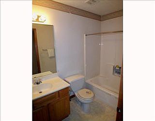 5th image of 616 Wenger St