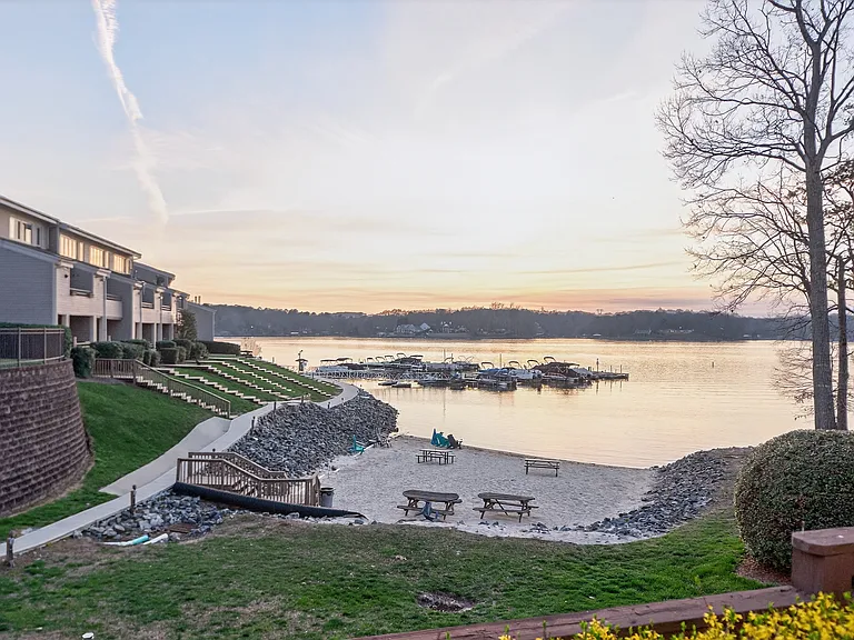 14627 Waterside Dr — Photo 13