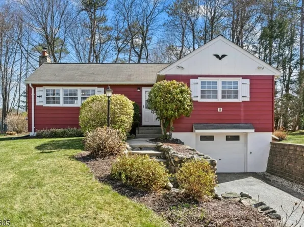 9 Cottonwood Ct, Hardyston Twp., NJ 07460