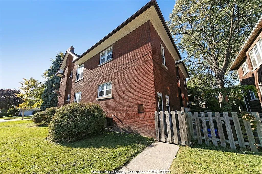 2 bed, $1,700 — Photo 4