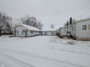 402 W 7th St, Muncie, IN 47302