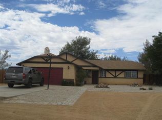 11282 Mohawk Rd, Apple Valley, CA 92308
