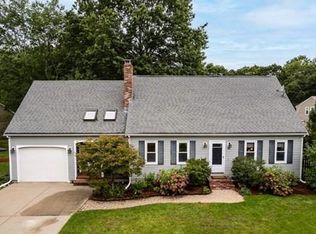 98 Donald Tennant Cir, North Attleboro, MA 02760