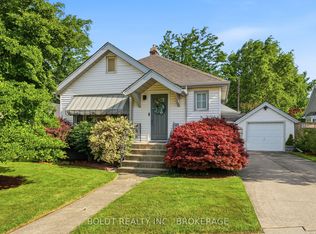 9 Woodgate Ave, Saint Catharines, ON L2R 3V3