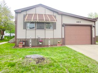 684 Woodbine Ter, Matteson, IL 60443