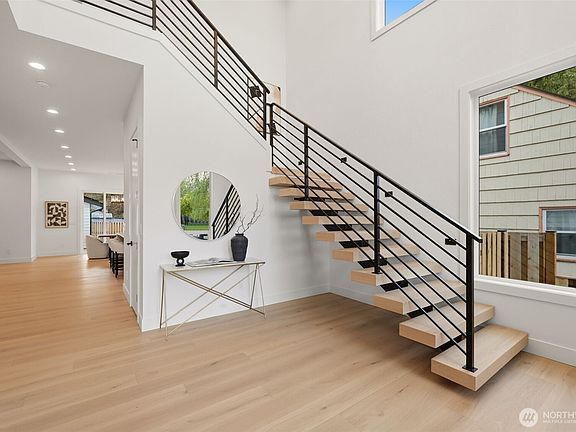 3rd image of 5205 N 42nd Street