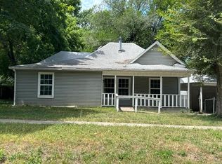 1921 N Newton Ave, Springfield, MO 65803