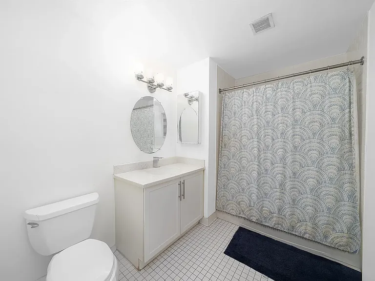 149 Essex St #4K — Photo 20