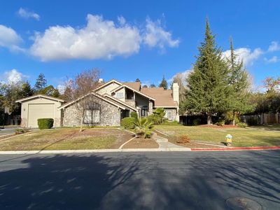 225 Valle Verde, Hollister, CA, 95023