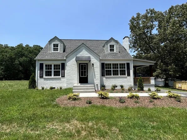 810 W Lincoln St, Tullahoma, TN 37388