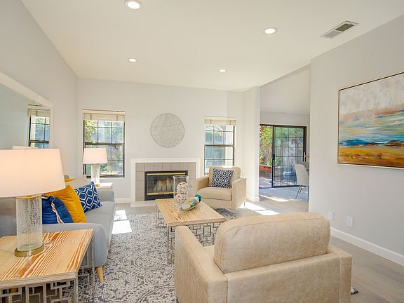 5th image of 221 Gladys Ave APT 9