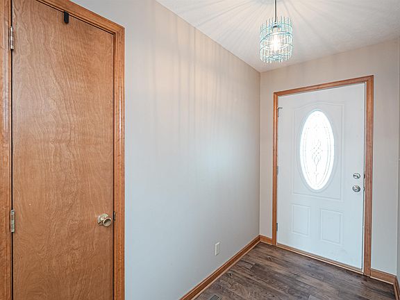 3rd image of 12511 Kenai Dr