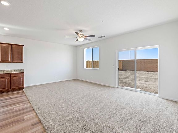 4th image of 10449 Santana Lane