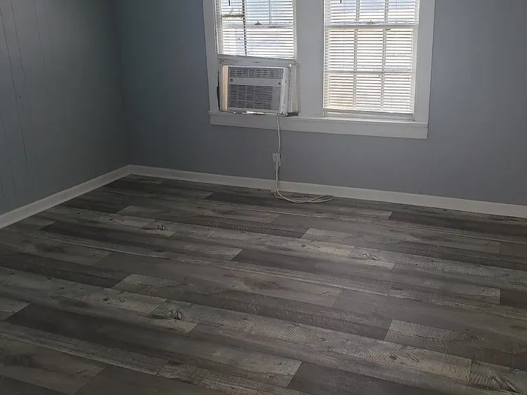 914 Landry St — Photo 5