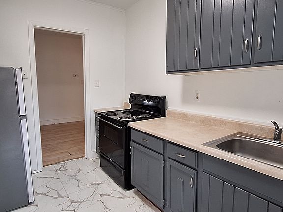 3rd image of 1119 Lafayette St #1