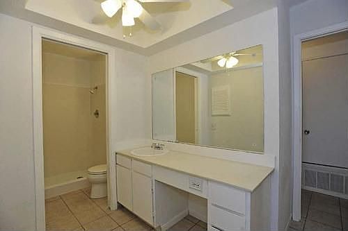 5th image of 9734 Five Forks St