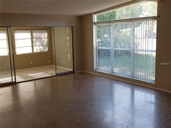 4th image of 2319 Emory Ave