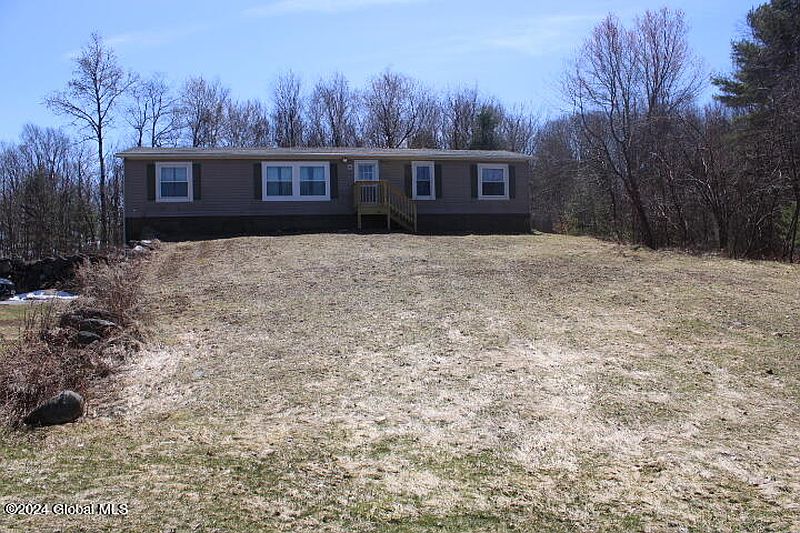 3rd image of 83 Clothier Road
