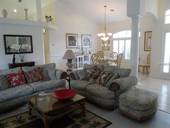 5th image of 261 Rotonda Blvd N