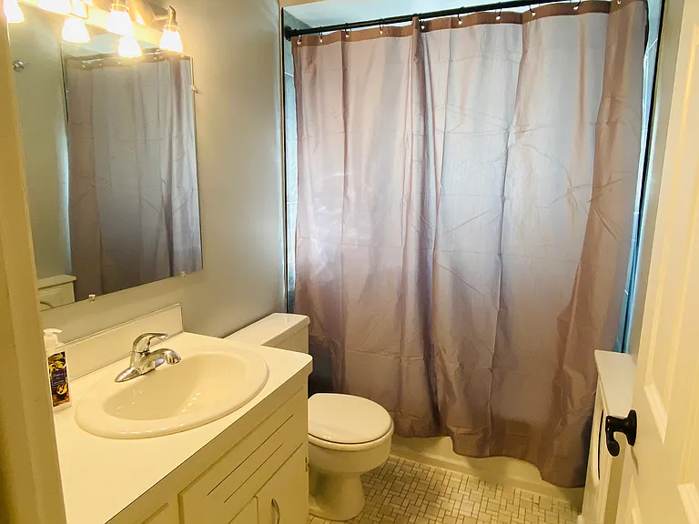 8837 Manor Ave — Photo 20