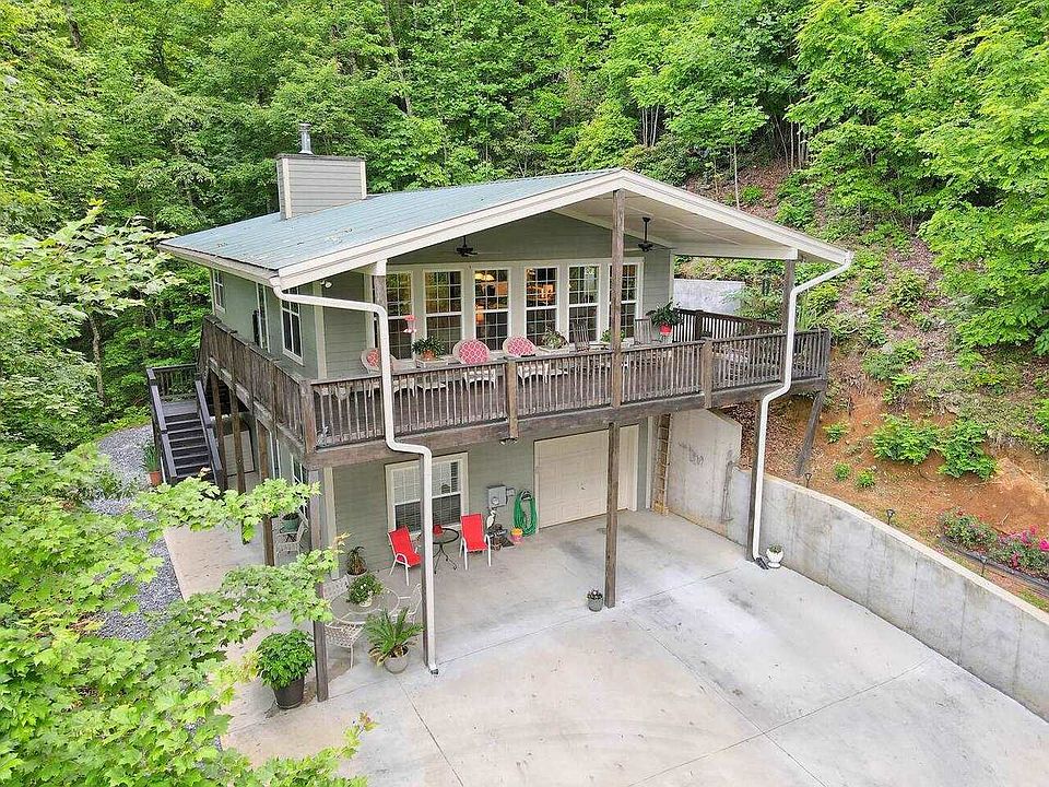 243 Degroff Ln, Rabun Gap, GA 30568 Zillow