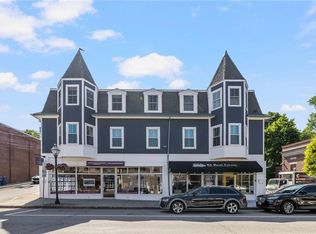 37 Main St APT 5, East Greenwich, RI 02818