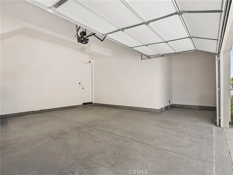 27448 Pioneer Ct — Photo 7