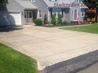 311 Deerwood Rd, Huron, OH 44839