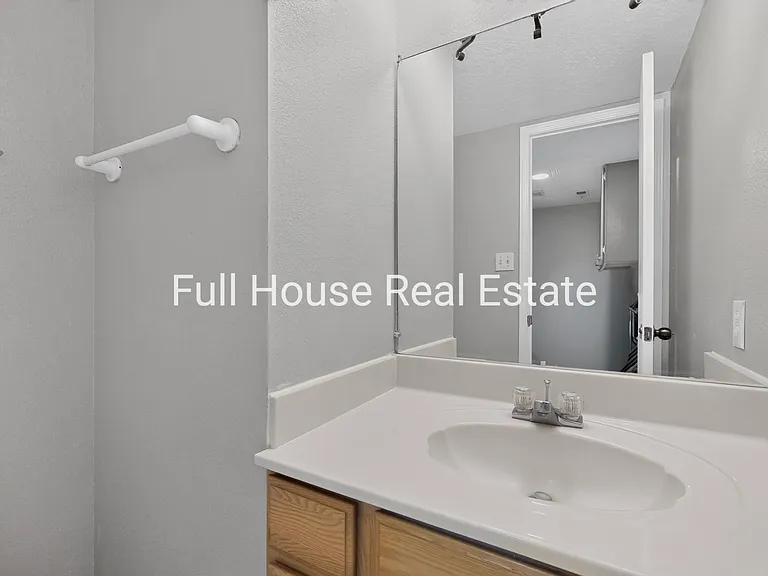 1905 Amor Dr NW — Photo 29