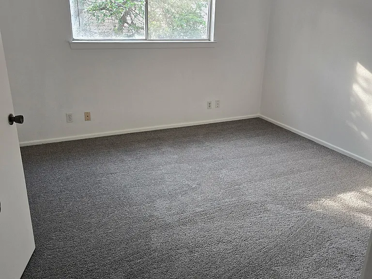 606 Chauncey Dr #3 — Photo 10