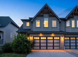157 Rainbow Falls Blvd, Chestermere, AB T1X0N6