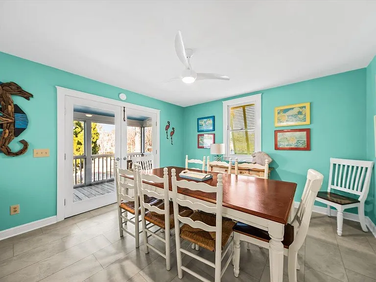 2714 Bayonne St — Photo 5