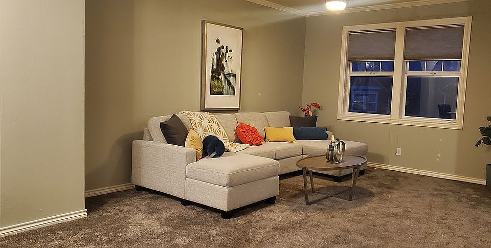 2nd image of 2219 Saint Moritz Loop