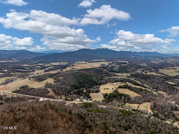 8th image of 8167 Asheville Hwy