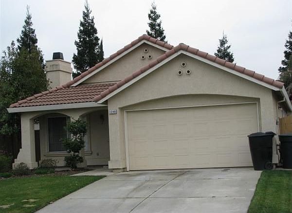 1st image of 1246 Arbor Ct