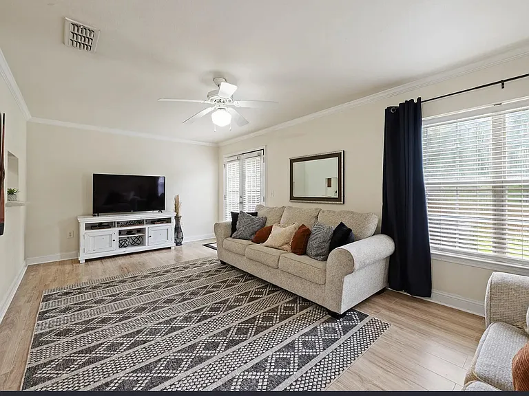 789 Majestic Dr — Photo 14