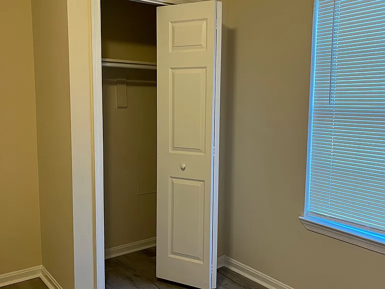 7995 Old Solomons Island Rd #5 — Photo 9