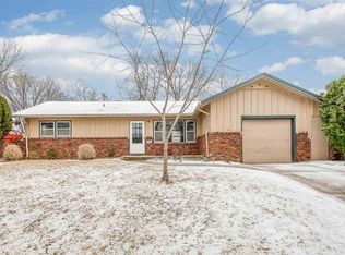 540 S Westview Dr, Derby, KS 67037