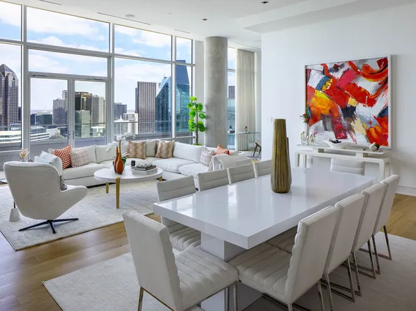 2430 Victory Park Ln APT 3203, Dallas, TX 75219