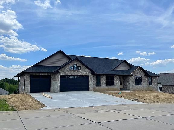 3rd image of 120 Stonebridge Bluff Dr