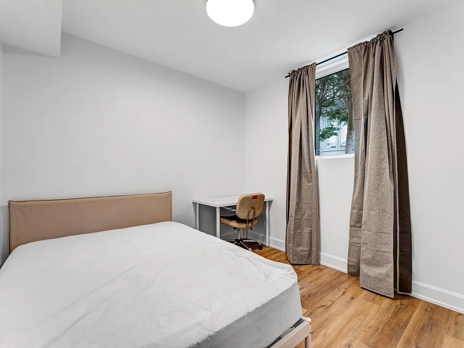 157 Sanford Avenue — Photo 4