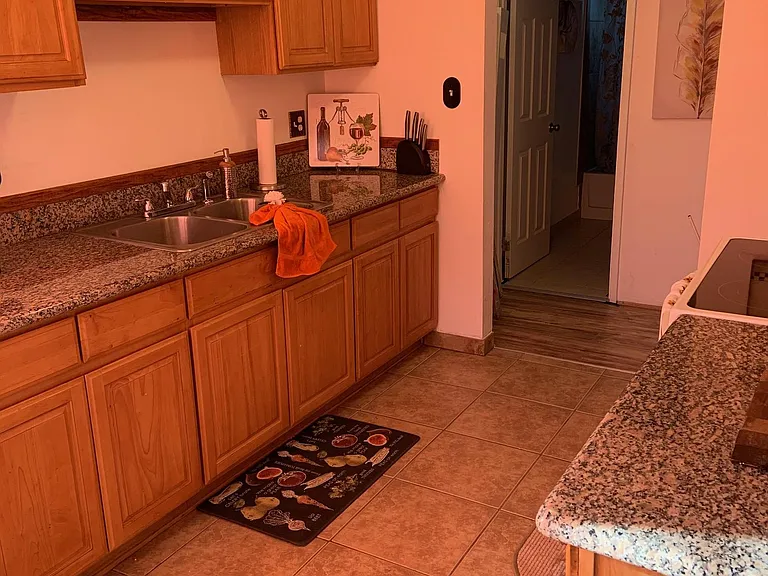 2923 Viola St — Photo 10