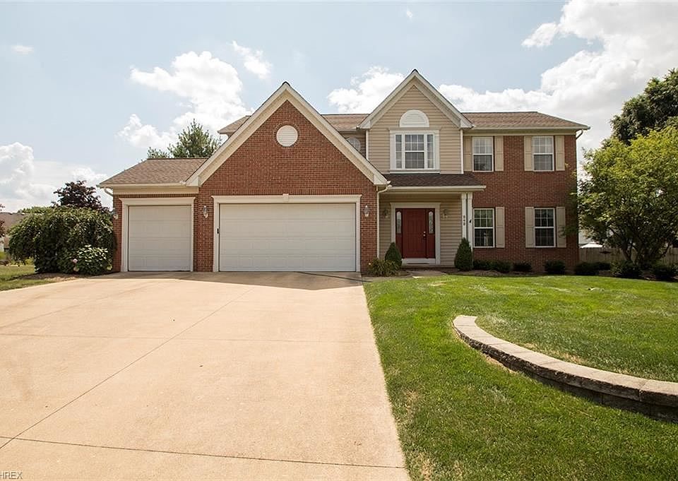 1st image of 242 Newfield Cir