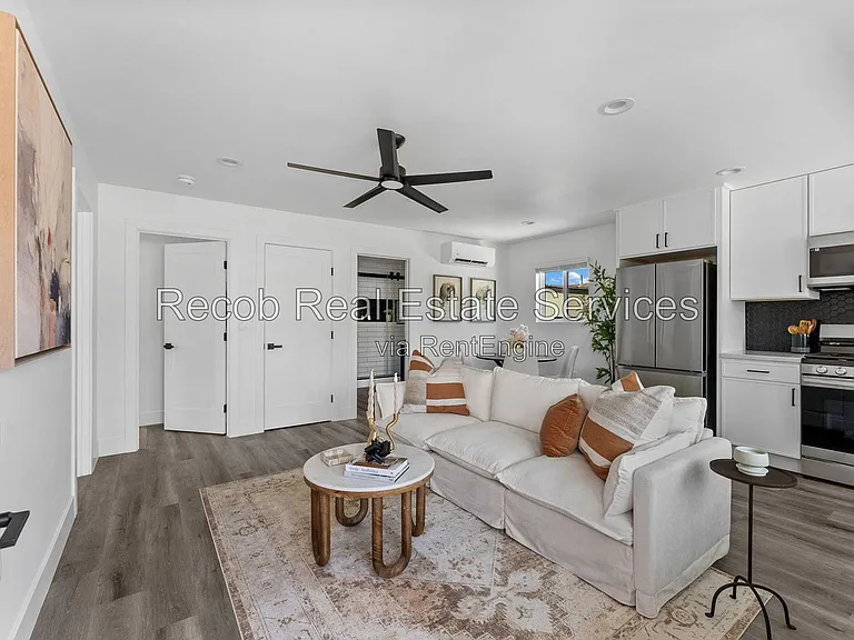 2722 Nye St #1 — Photo 3